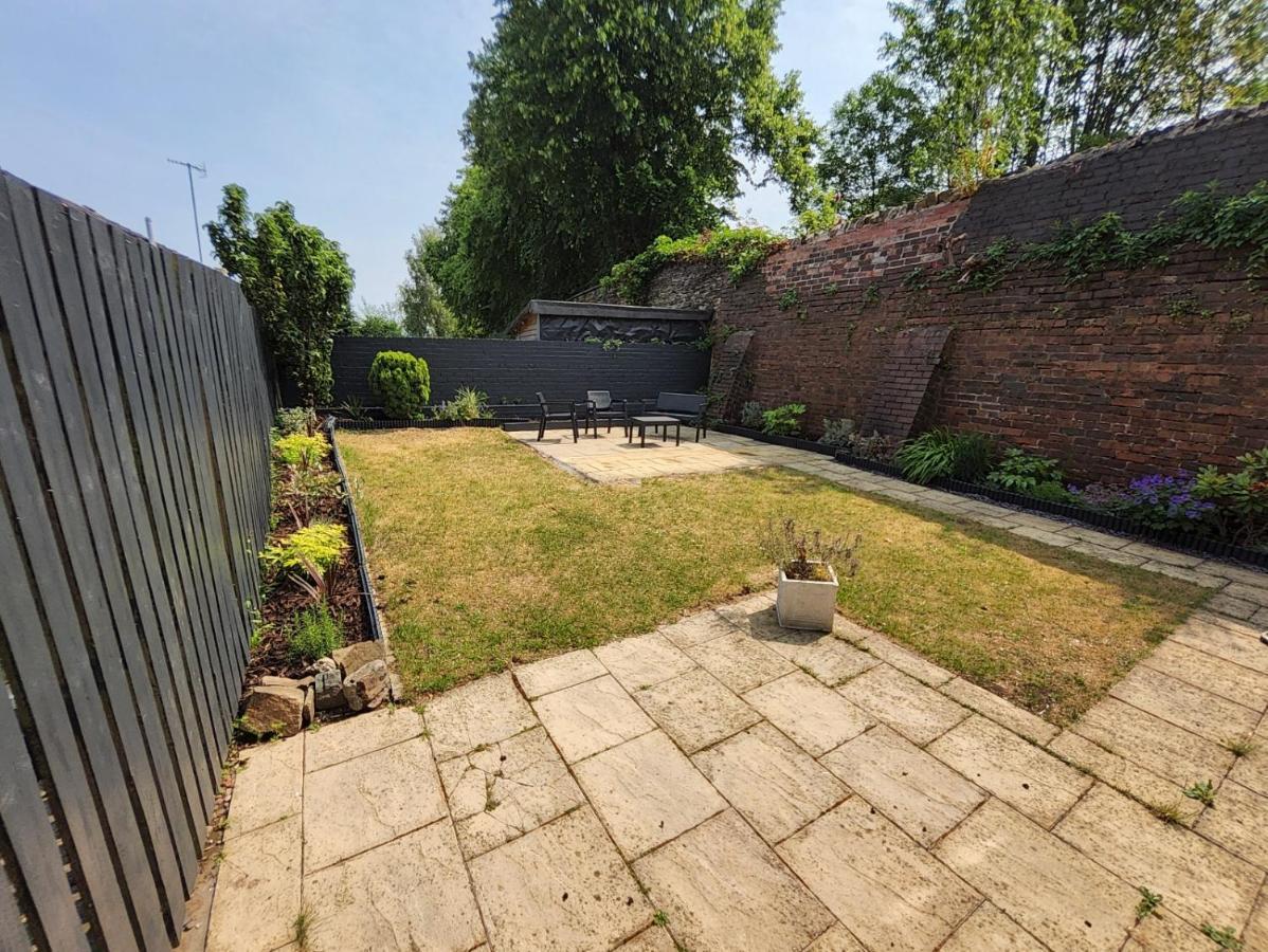 Nomastay, Corporate, Families, Relocation, 3 Bed, 2 Bath, Parking, Next To The Hospital, University, City Center Sheffield Zewnętrze zdjęcie